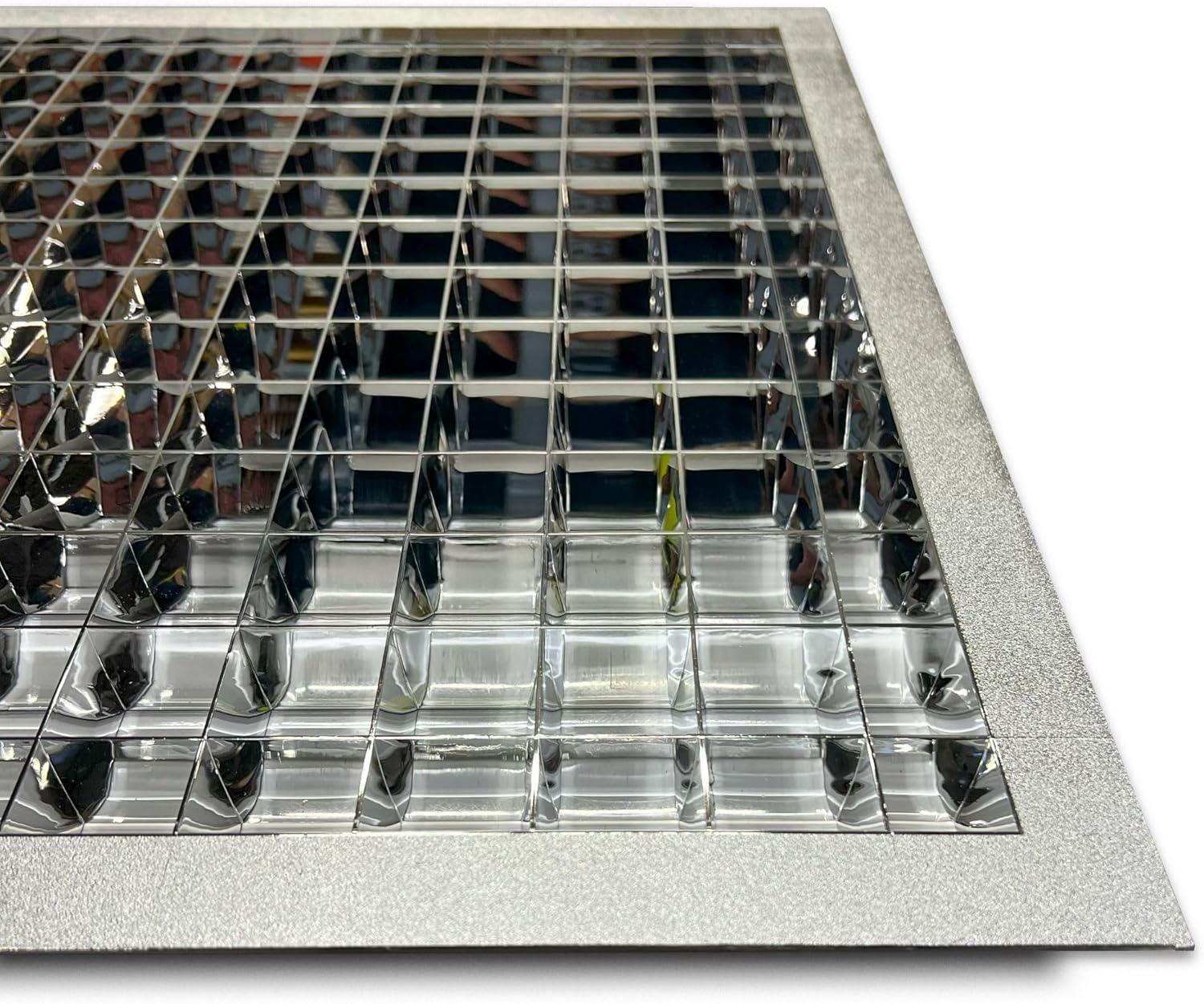 Parasquare 2 Louver: 1-1/2” x 1-1/2” x 1” panel grid pattern detail