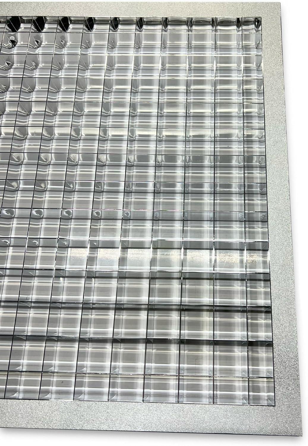 Parasquare 2 Louver: 1-1/2” x 1-1/2” x 1” panel grid pattern detail