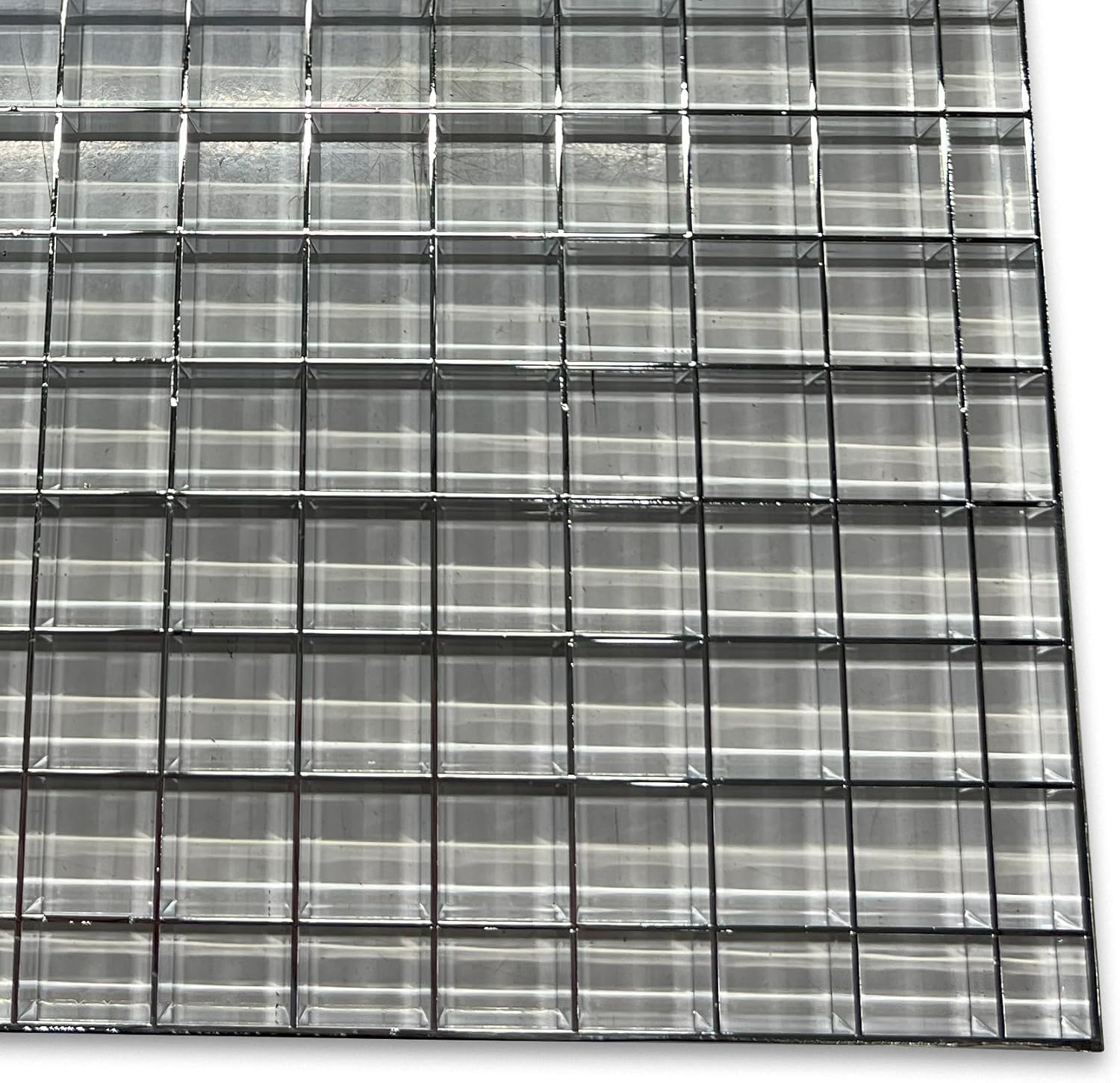 Parasquare 5 Louver: 3/4” x 3/4” x 3/8” panel grid pattern detail