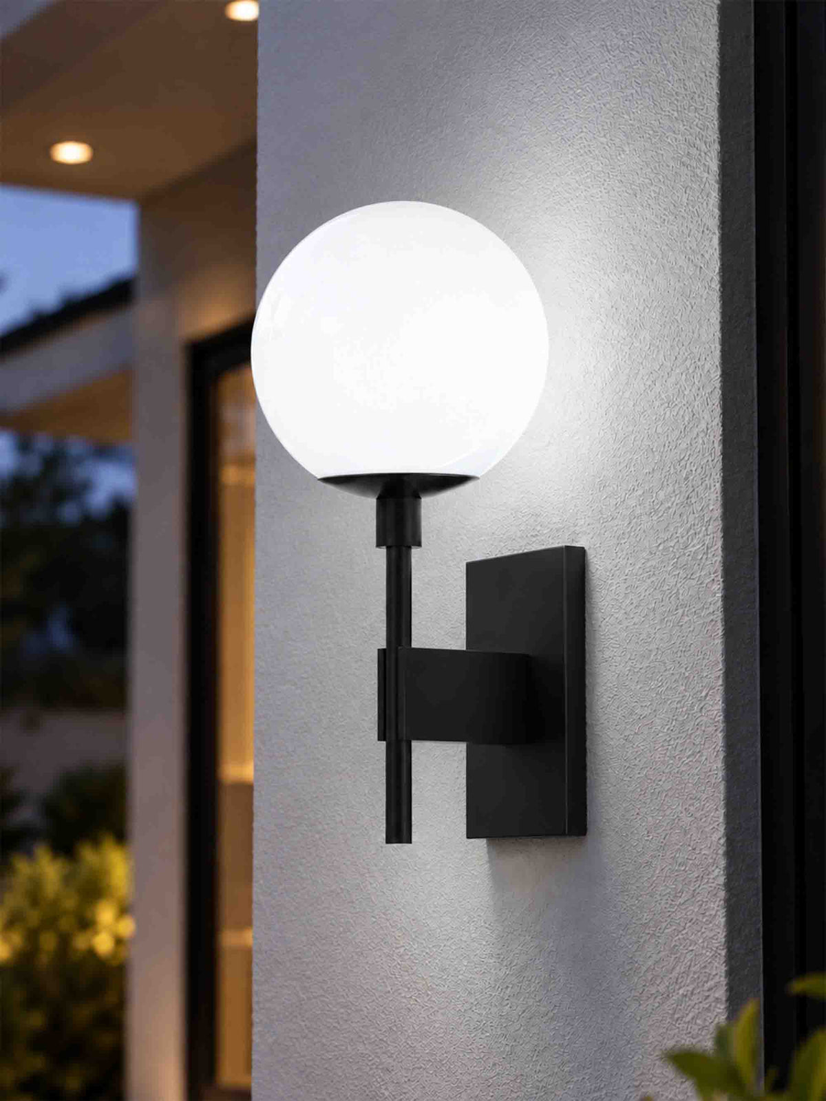 8" Globe Wall Mounted Lamp